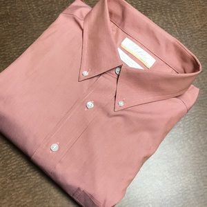 NWT Men’s Long Sleeve Dress shirt. Neck size 18.